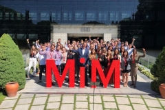 Alumnos del MiM en el campus de Madrid